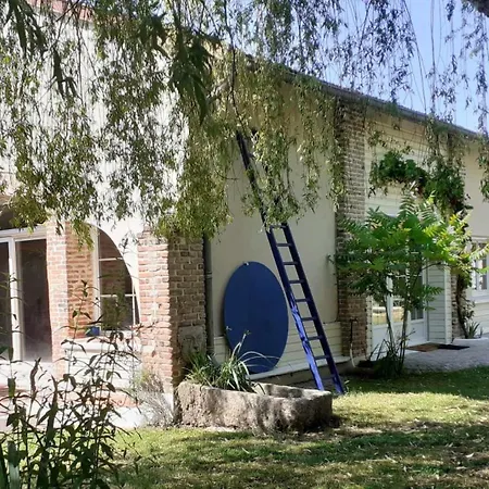 Holiday home Roma Montlucon